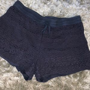 NAVY LACE SHORTS